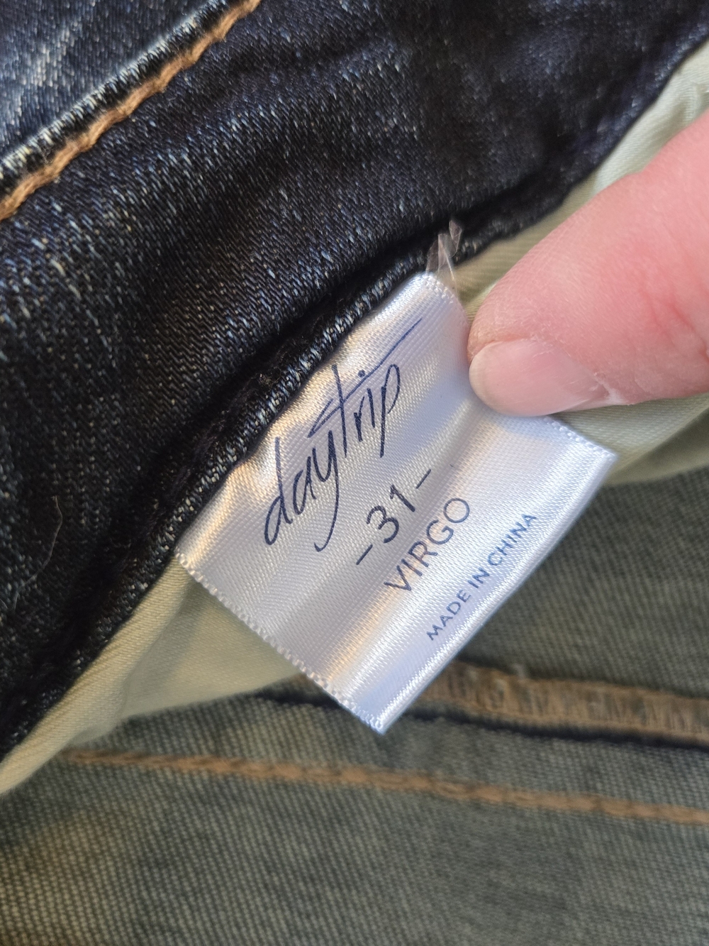 Daytrip Dark Blue Straight Leg Cropped Jeans with Copper Buttons - Picture 3 of 3